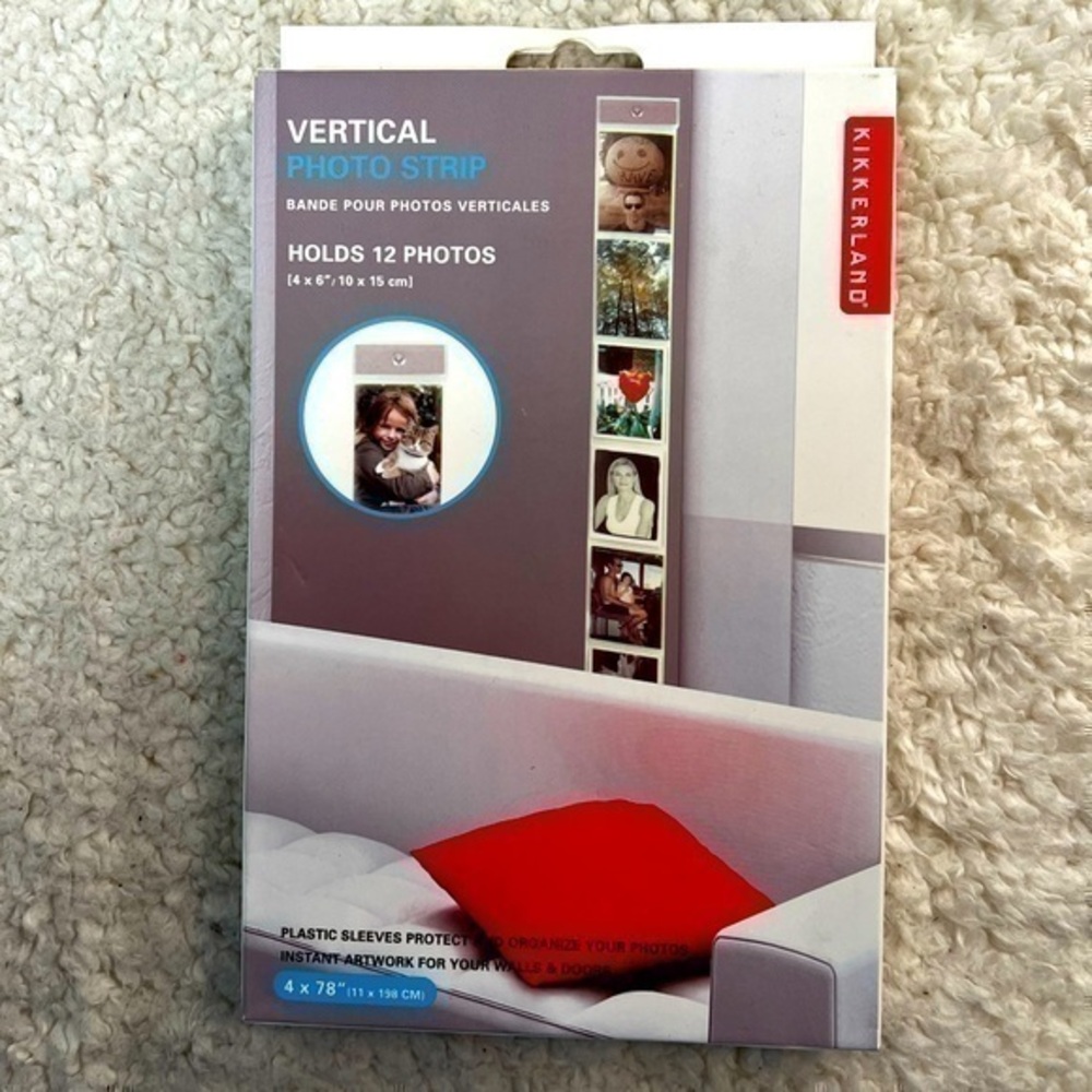 ☀️2/$14☀️Kikkerland Vertical 4" x 6" Hanging Photo Strip